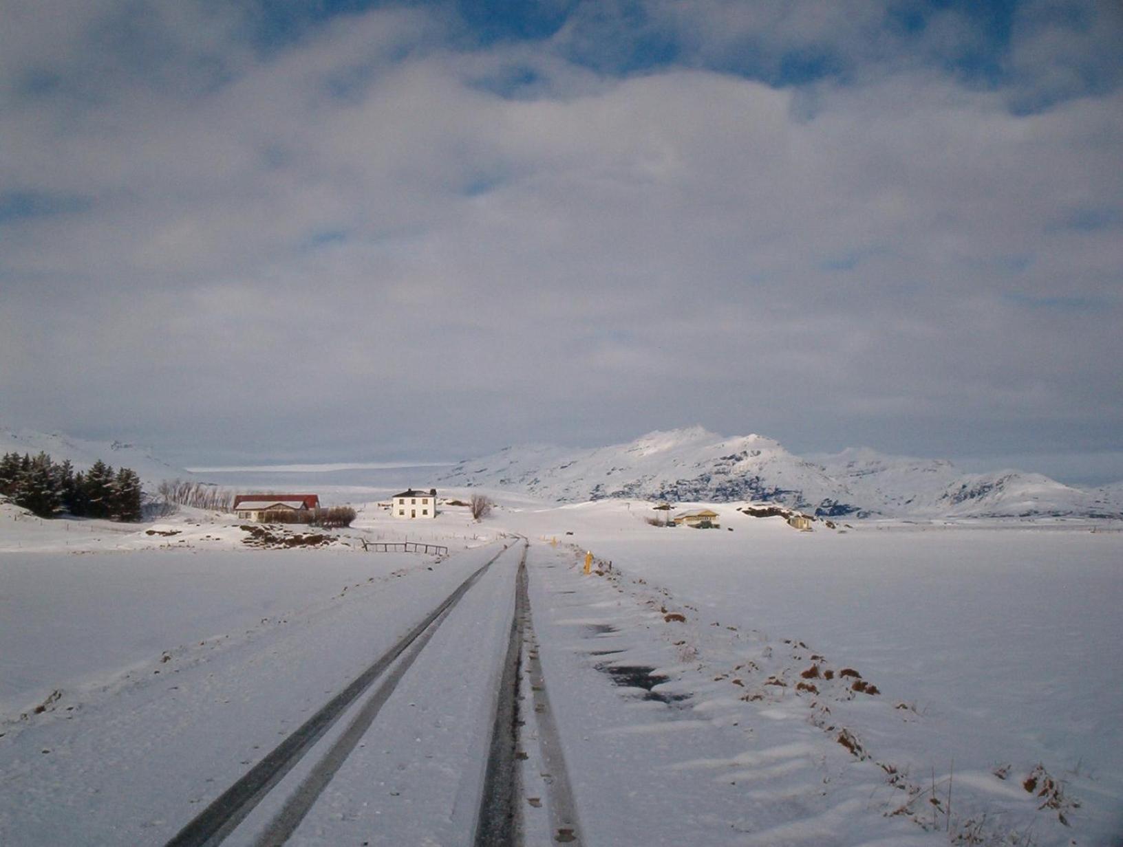 Guesthouse Hólmur Eksteriør billede